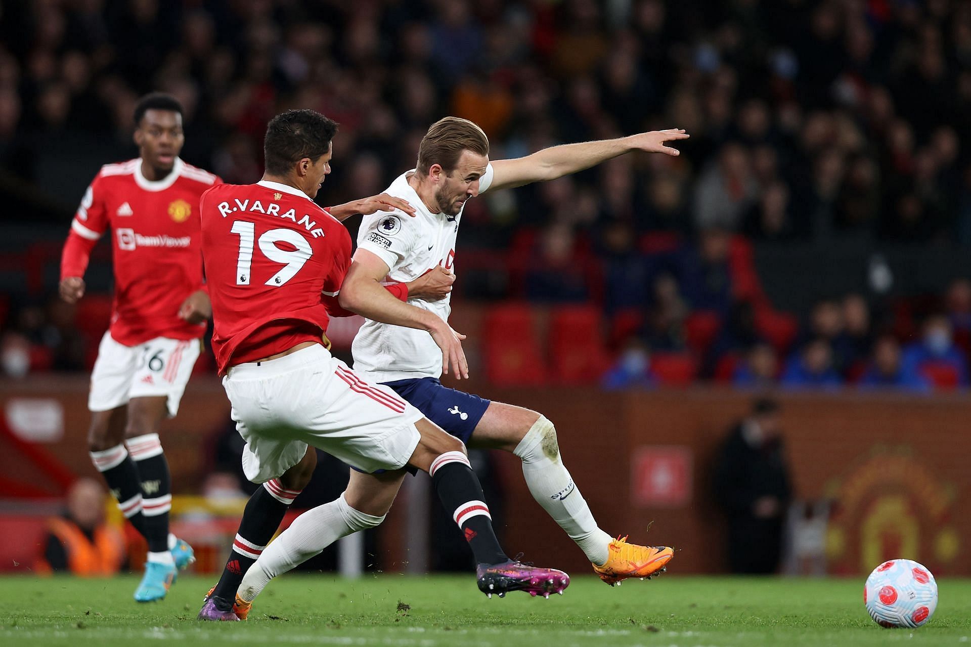 Tottenham Hotspur vs Manchester United.